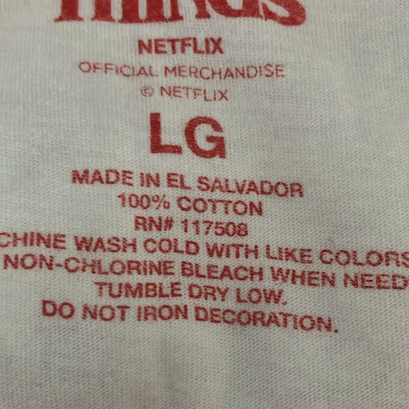 Stranger Things It Only Gets Stranger official Netflix fitted tee M/L - Picture 11 of 11